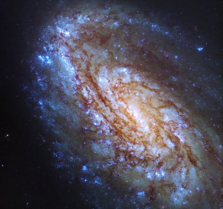 充滿活力的NGC4654星系